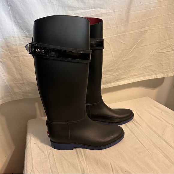 Hilfiger Boots - Picture 4 of 15